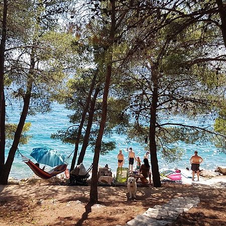 Holiday Home Nona Drage Bagian luar foto